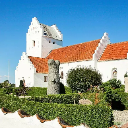 4 Person In * Hadsund