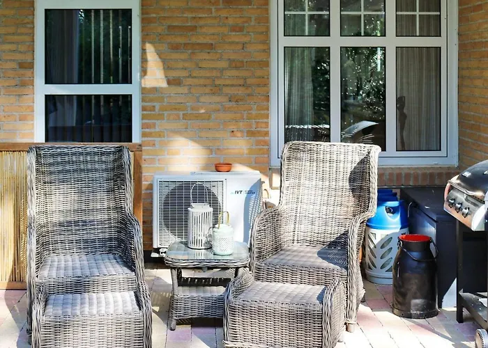 4 Person In Holiday home *
